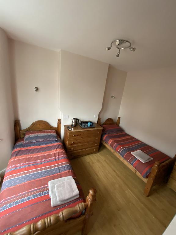 Abbey Guest House room 2
